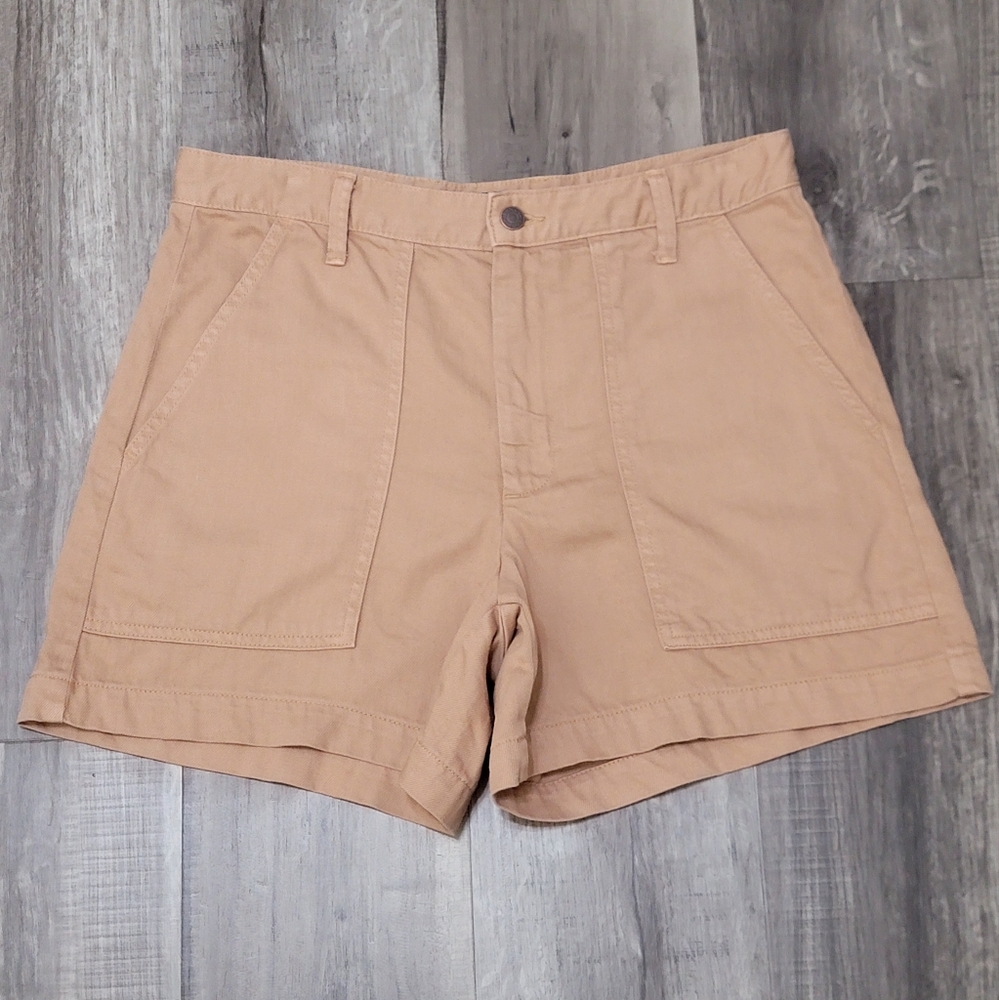 Banana Republic Mid Rise Utility Short
